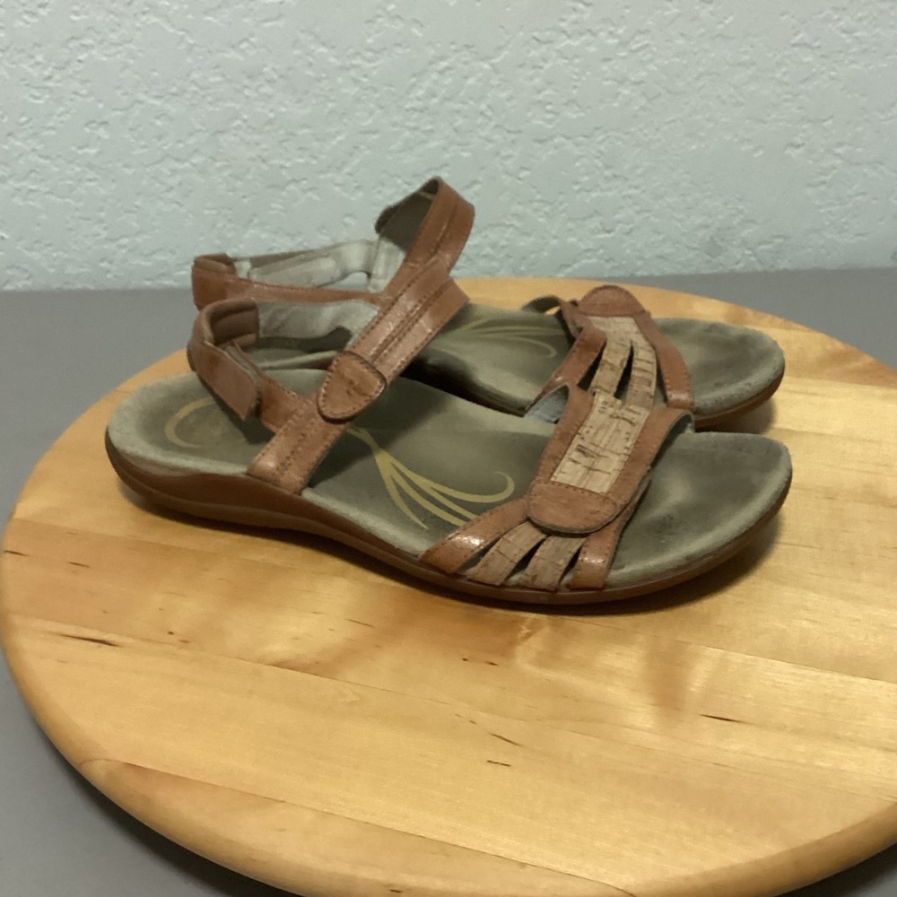 ABEO‎ B.I.O.System Brynn Leather Comfort Walking Sandals Size 7.5N Narrow
